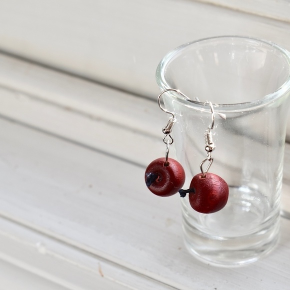 2/$15 Handmade Apple Beaded Earrings - Picture 1 of 1